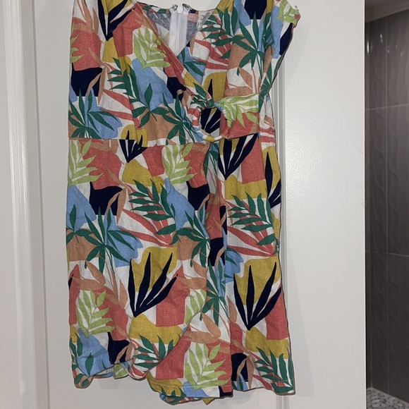 Romper - Picture 2 of 4